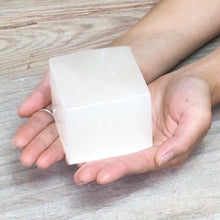 Load image into Gallery viewer, Selenite Cube