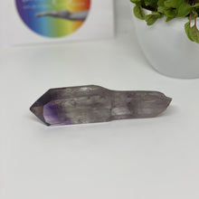 Load image into Gallery viewer, Amethyst Tooth
